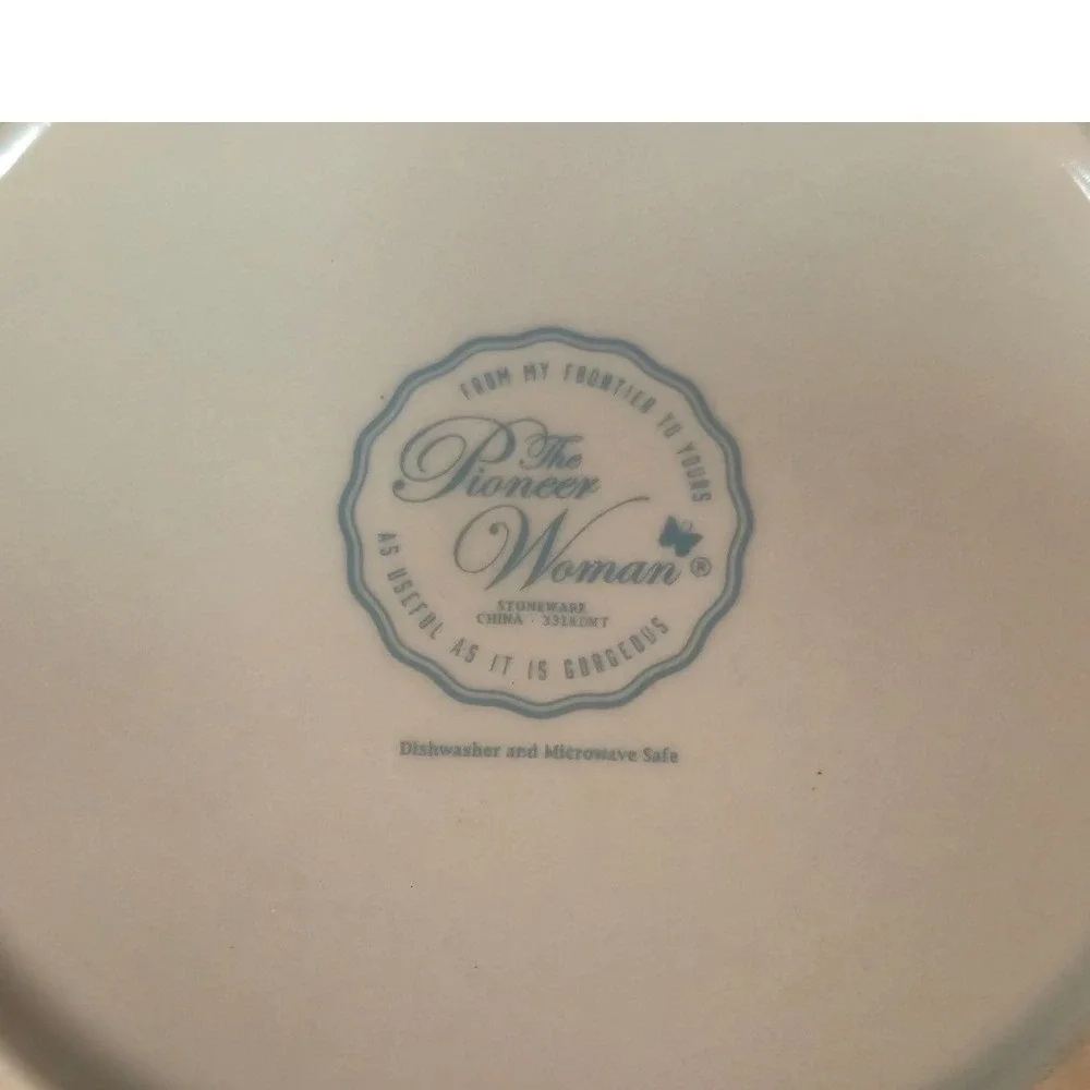 The Pioneer Woman Gingham Cow Stoneware 3pc Set 2 Salad Plates 1 Bowl Red White